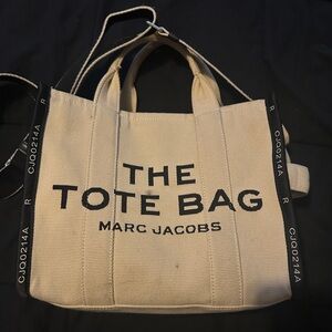 Marc Jacob’s THE TOTE BAG